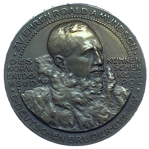 1912 Roald Amundsen - Explorer Historical Medallion Obverse